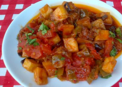 Pisto con patatas