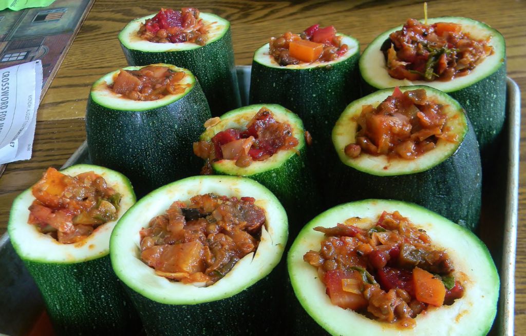 Calabacines rellenos de verduras