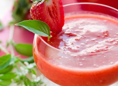 Gazpacho de fresas y tomate