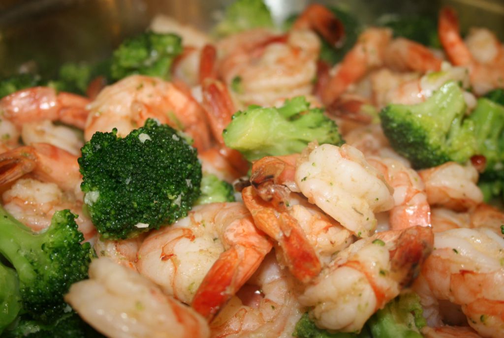 Brócoli con langostinos