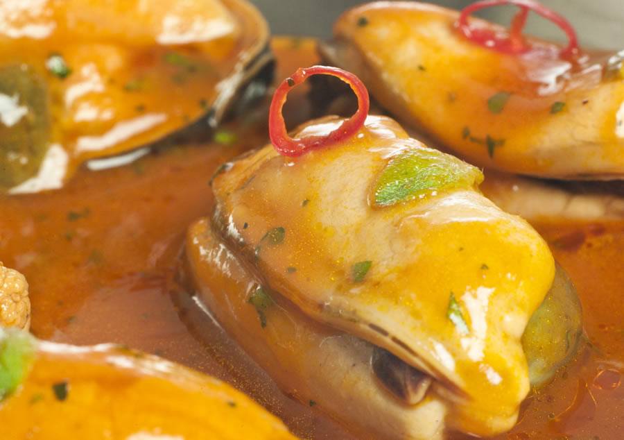 Cazuelita de mejillones en escabeche a la diabla
