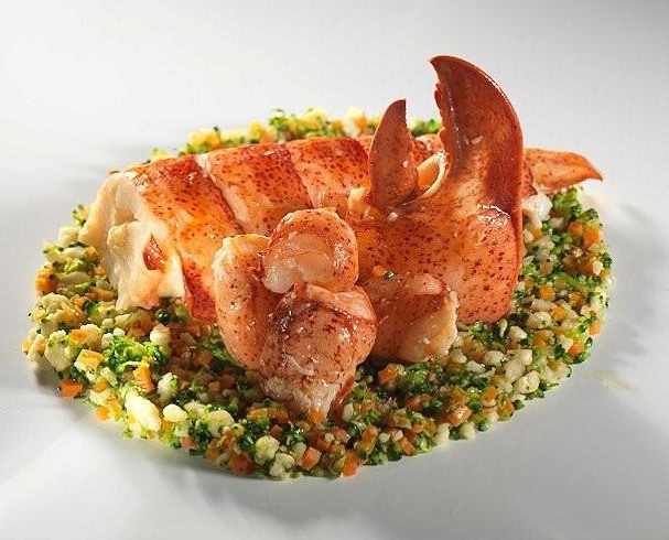 Bogavante con cuscús vegetal