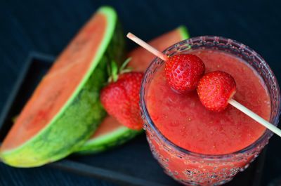 Sopa de sandía con fresas