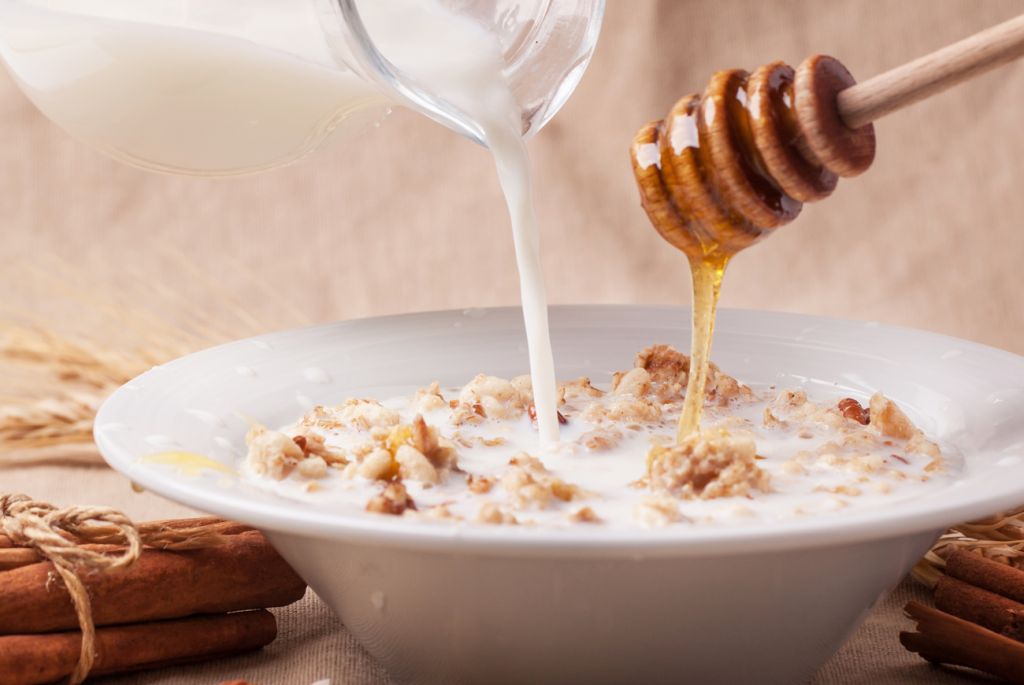 Gachas de avena con leche y miel