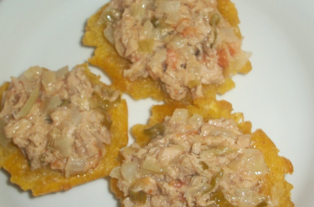 Patacones con atún