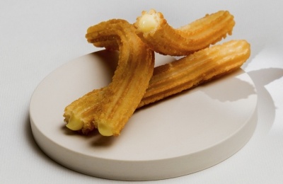 Churros rellenos de crema al ron