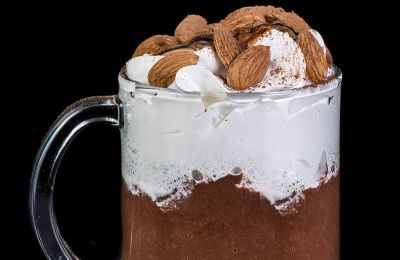 Copa de chocolate y nata