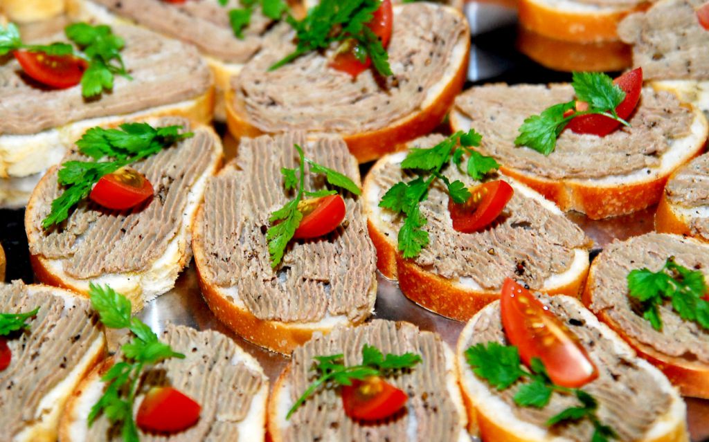 Canapes de foiegras y queso