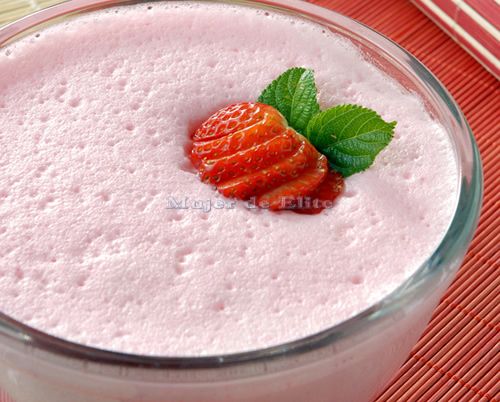 Mousse de fresas ligero