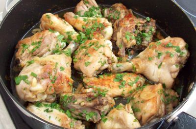 Pollo al ajillo
