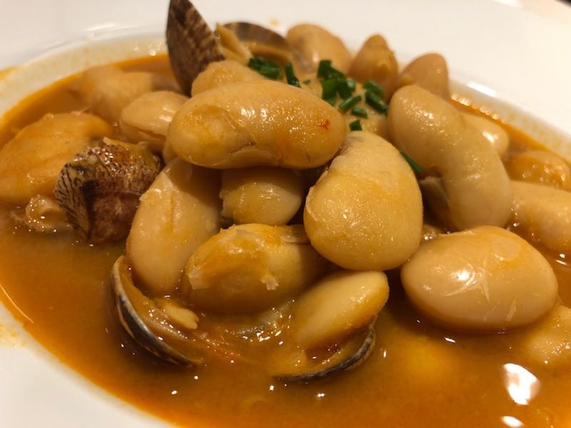 Alubias con almejas