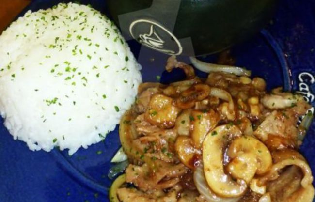 Arroz indio con champiñones al vino blanco