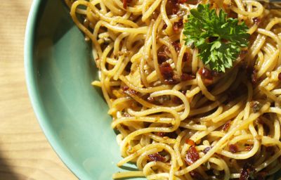 Espaguetis con anchoas
