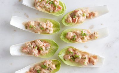 Endivias rellenas de gambas