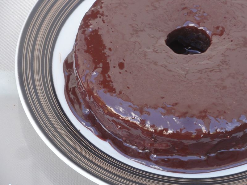 Bizcocho de almendras con chocolate