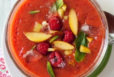 Sopa de frutas del bosque