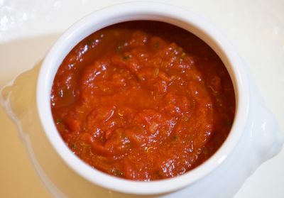 Salsa de tomate, ajo y orégano