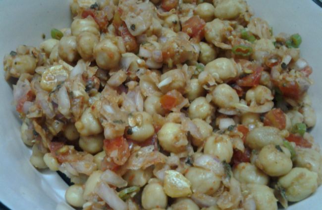 Ensalada de garbanzos veraniega