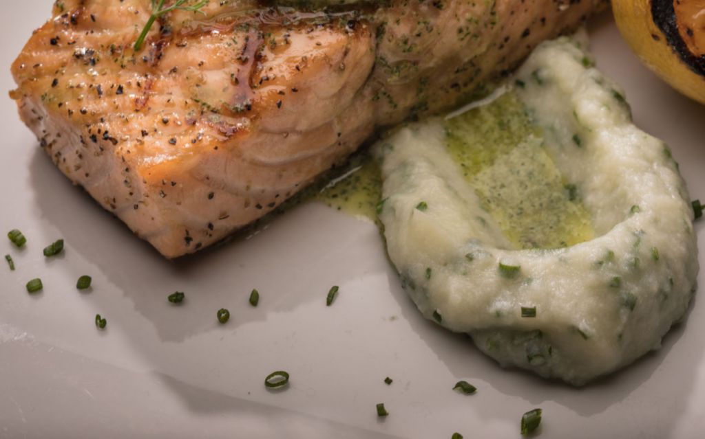 Lomos de salmón con queso azul - Recetas de Cocina | MujerdeElite