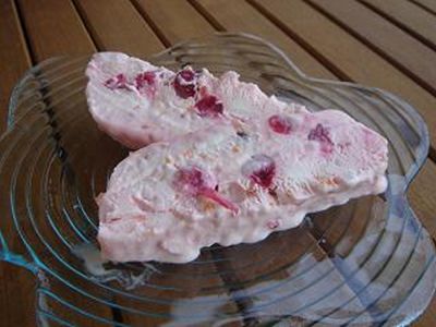 Helado de grosellas y mascarpone