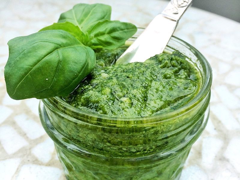 Salsa pesto casera