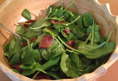 Ensalada de espinacas y bacon