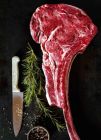 La moda del tomahawk, el corte de carne más exquisito, ¡aprende a prepararlo!